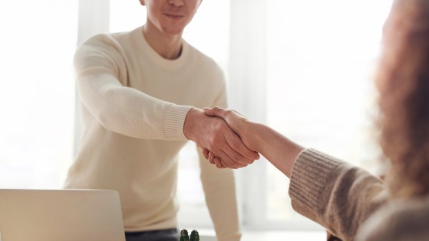 Les salaires des acheteurs en région au même niveau qu’à Paris