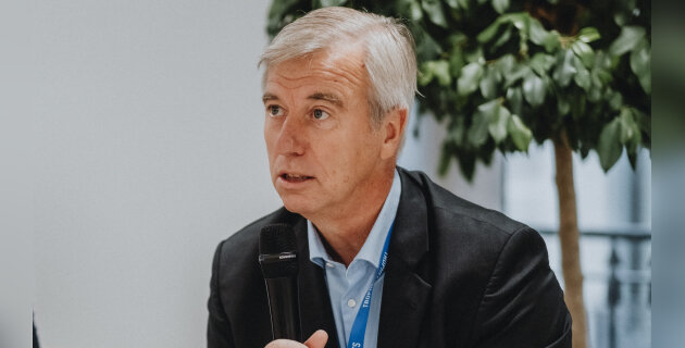 Vincent Rousset-Rouvière succède à Hélène Paul à la tête des Achats de ...