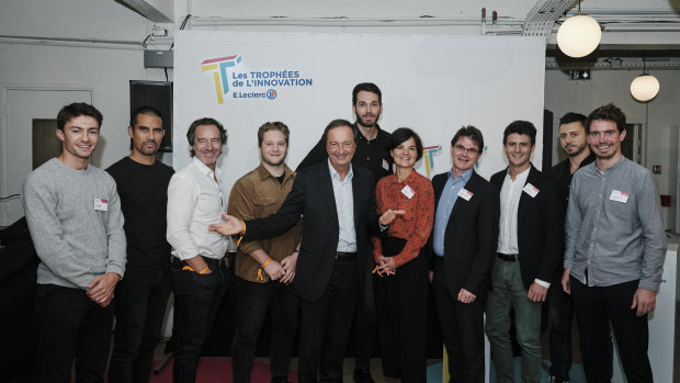 Les gagnants et lauréats des trophées de l’innovation E.Leclerc 2021. - © CHRISTOPHE MEIREIS