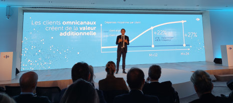 Carrefour veut développer la part de clients omnicanaux qui dépensent 22 % de plus la première année.  - © Républik Retail / CC