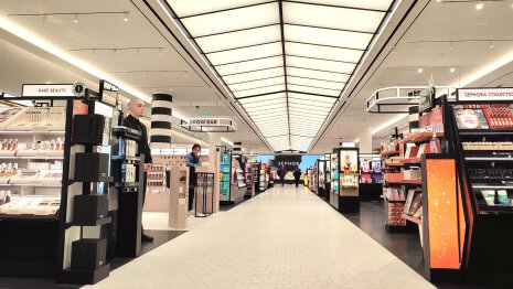 Comment Sephora a rénové son flagship sur les Champs-Elysées - Républik  Retail
