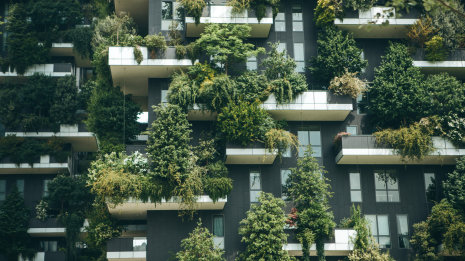 Le secteur tertiaire pèse pour 15 % des consommations d'énergie finale en France. - © Getty Images/iStockphoto