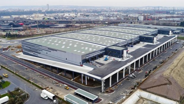 Plateforme logistique Ikea sur le port de Gennevilliers. - © Ikea