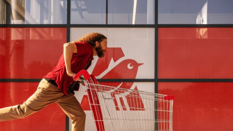 Auchan veut multiplier les solutions de livraison depuis ses hypermarchés, supermarchés et drives. - © Auchan
