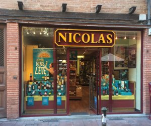 Nicolas dispose d’un réseau de 570 points de vente, dont 506 en France. - © Nicolas