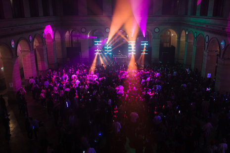 DJ set pour la soirée Amex Golden Tickets Palais Brongniart, le 15 octobre 2022 - © Philippe Labrosse / Hans Lucas