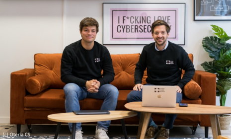 Les deux fondateurs d’Oteria Cyberschool, Romain Burel (gauche) et Hugues Spriet (droite). - © Oteria CS